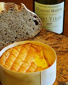 Epoisses_Bourgogne_juusto_anna_karkkainen_blogi – Viinilehti