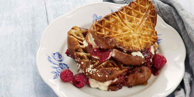 laskiaispullavohvelissa yhdistyy laskiaispulla, vohvelit ja köyhät ritarit