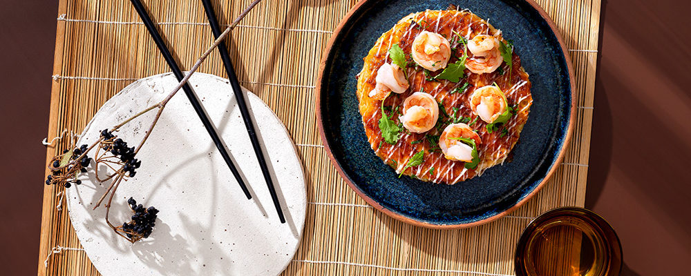 Okonomiyaki - japanilainen suolainen pannukakku ja oiva krapularuoka