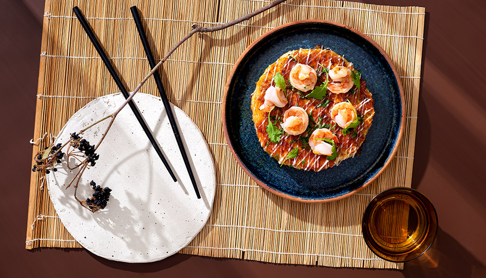 Okonomiyaki - japanilainen suolainen pannukakku ja oiva krapularuoka