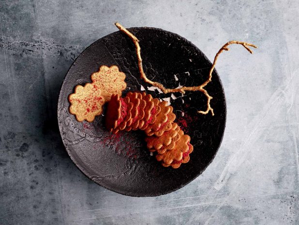 Kultaiset suklaamoussepiparit