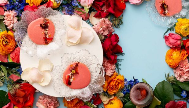 Retiisi-mansikkagazpacho