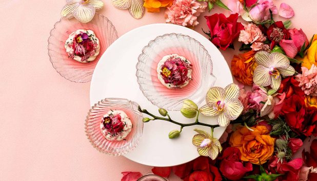 Raparperi, sitrus ja ruby-suklaa