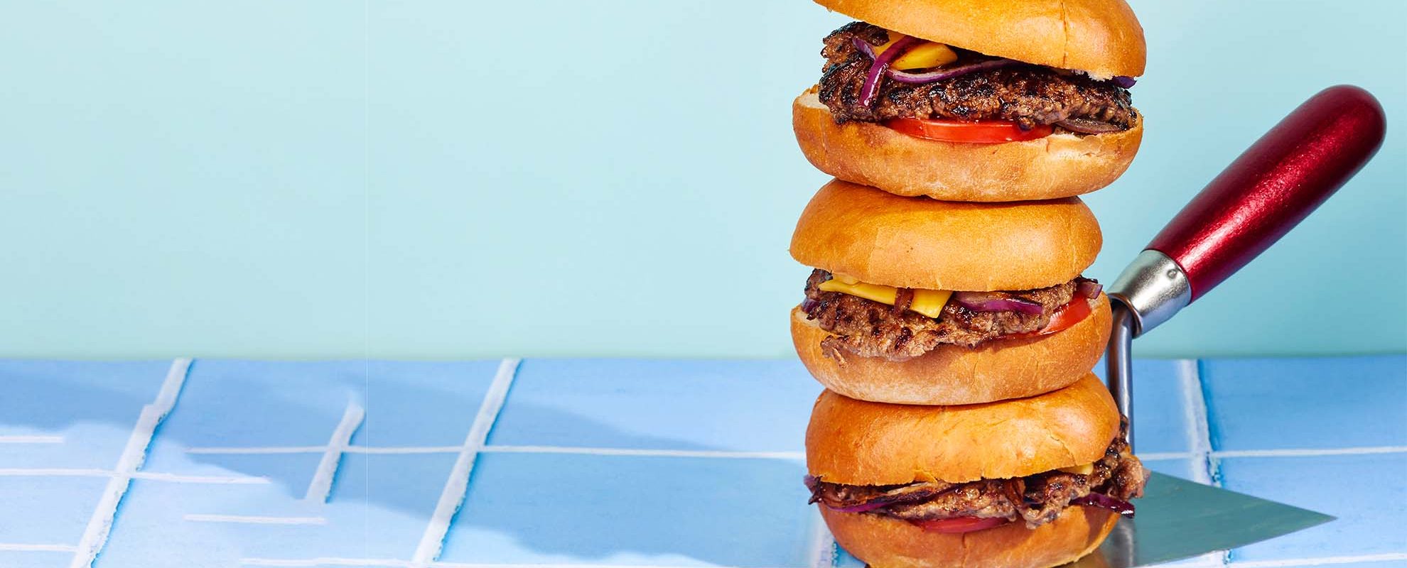 Hampurilaisten kuningas, smash-burger – Resepti – Viinilehti